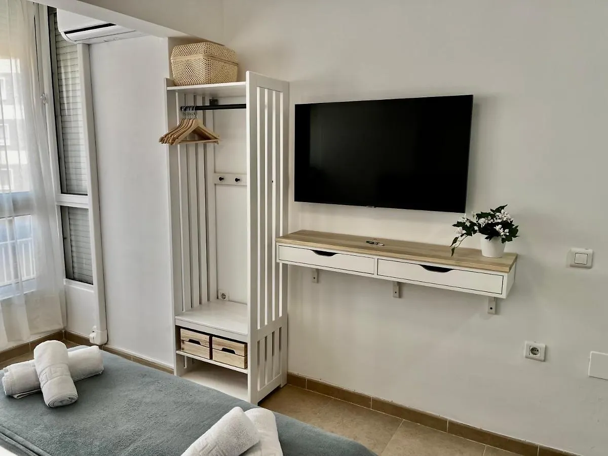 מאלגה Small Apartament By The Sea ספרד